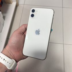 Apple iPhone 11 128GB  UNLOCKED ( Si Hablo Espanol )