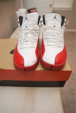 Jordan 12 Cherry Sz 11