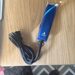 Andis Pet grooming AGC Clippers. 