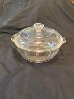 Pyrex 1 quart glass casserole with lid