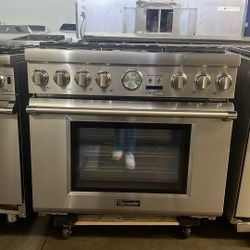 THERMADOR 36”WIDE DUAL FUEL RANGE STOVE 