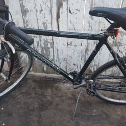 Cannondale M200 Se Mountain Bike 