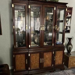 Chinese Hutch 