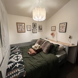 Full size daybed frame and mattress available in Glendale/Burbank!