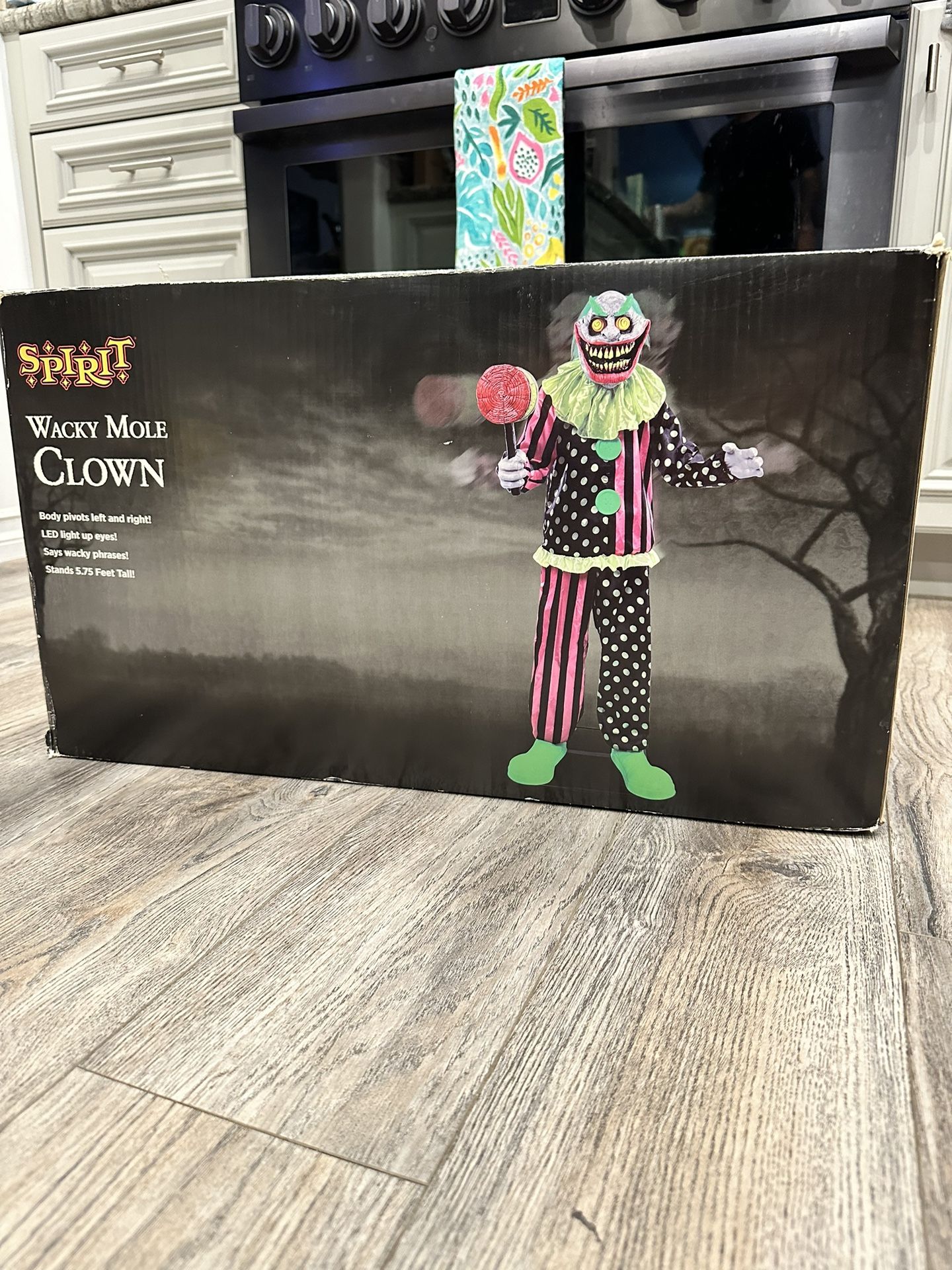 RARE 5.8 Foot Tall Wacky Mole Clown Animatronic For Halloween LED Eyes, Moves, & Has Different Sayings NEW IN BOX