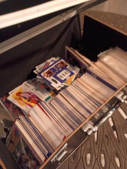 Baseketball cards lot