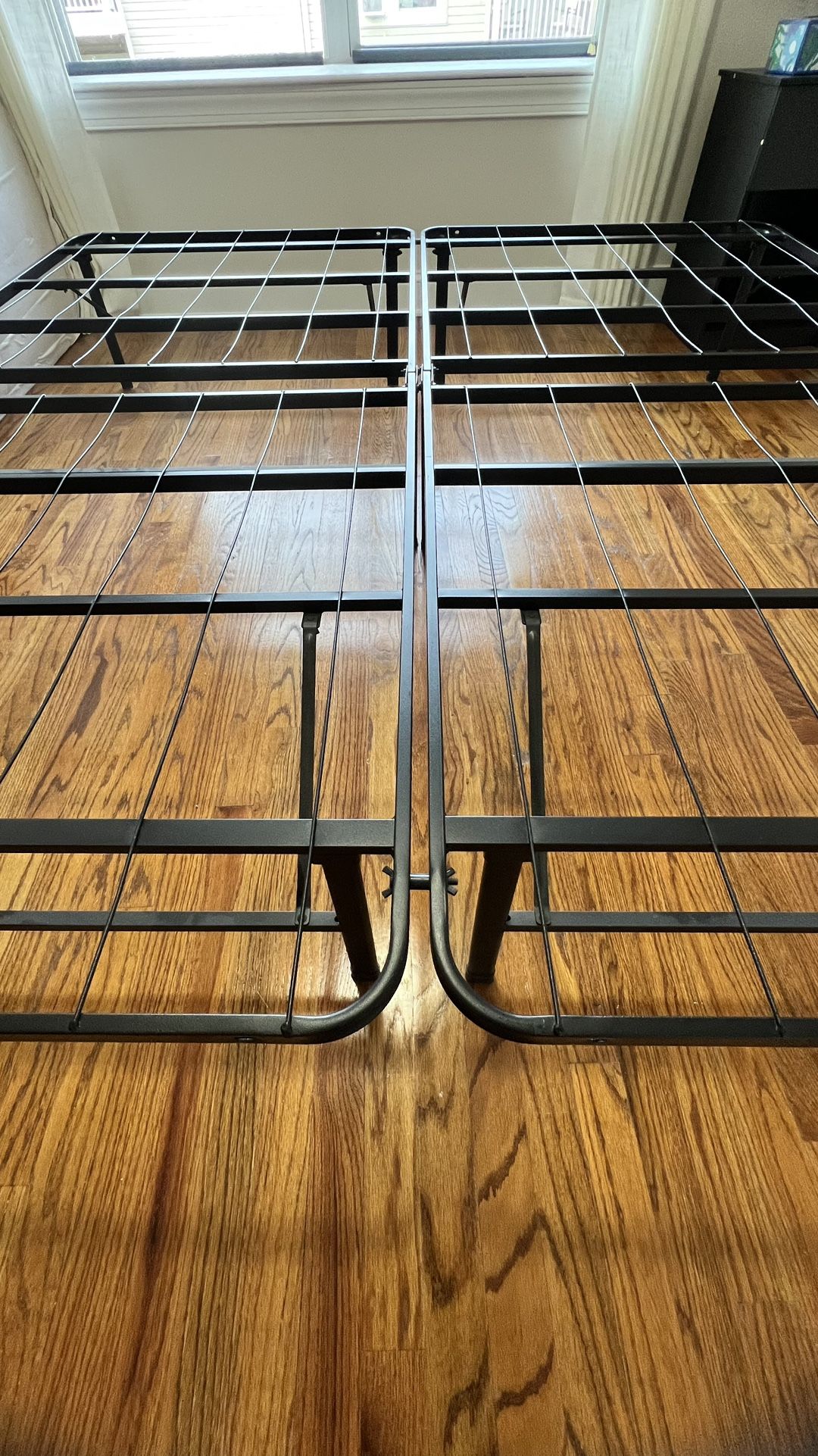 King foldable metal bed frame