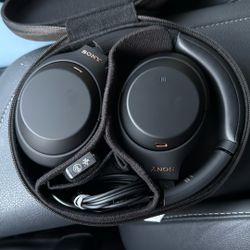 Sony Headphones - Wireless Noise Cancelling 