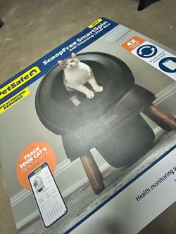 Self-Cleaning Litter Box