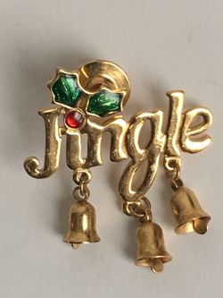 Christmas holiday brooch 😍😍