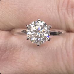 Moissanite Stud Ring 
