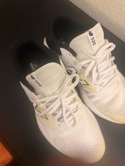 New Balance tennis shoes size-8. Men