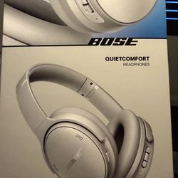 Bose QuietComfort Headphones NEW 