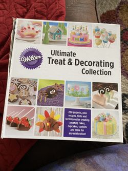 Wilton Cake Decorating Collection Binder 