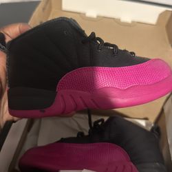 Rare jordan 12 sz 9c toddler