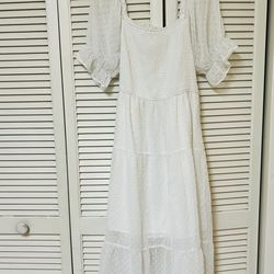Merokeety Women’s White Smocked Maxi Dress - Size XL - VGUC