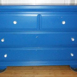 Bassett Solid Wood dresser