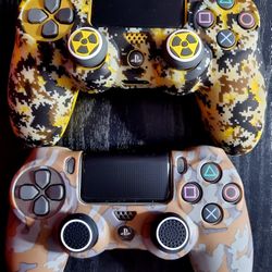 Custom PS4 Controllers