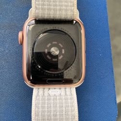 Apple Watch SE (GPS) 40mm case (Model: A2351) for Sale in Fort