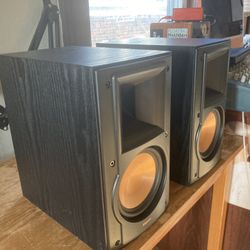 Klipsch RP -600M Bookshelf Speakers