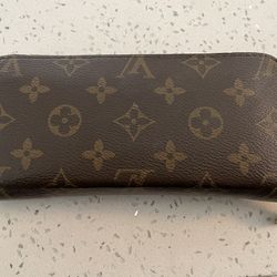 Louis Vuitton Wallet For Sale!!