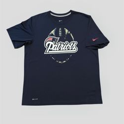 New England Patriots Nike Dri fit navy blue NFL t shirt Size Large 