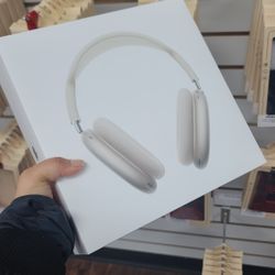 Apple Airpods Max USB C Pre Owned - 90 Days Warranty - Best Deal In Town