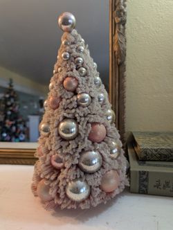 Vintage Reproduction Pink/silver Bottle Brush Tree