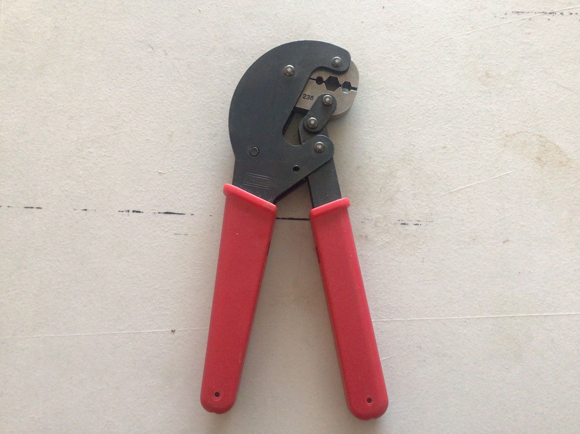 Hex Crimping Tool 278238 for Sale in Sun City, AZ OfferUp