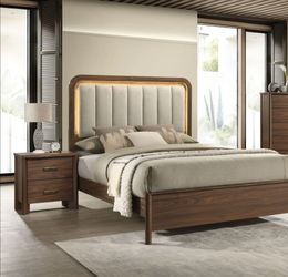 4pc Bedroom Set - Queen Bed + Dresser + Nightstand + Mirror