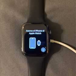 Apple Watch Series 4.  44MM