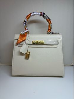 Hand bag
