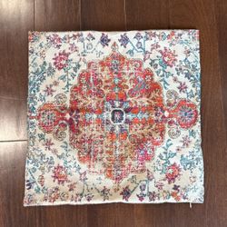 2 Pillow Covers 18x18
