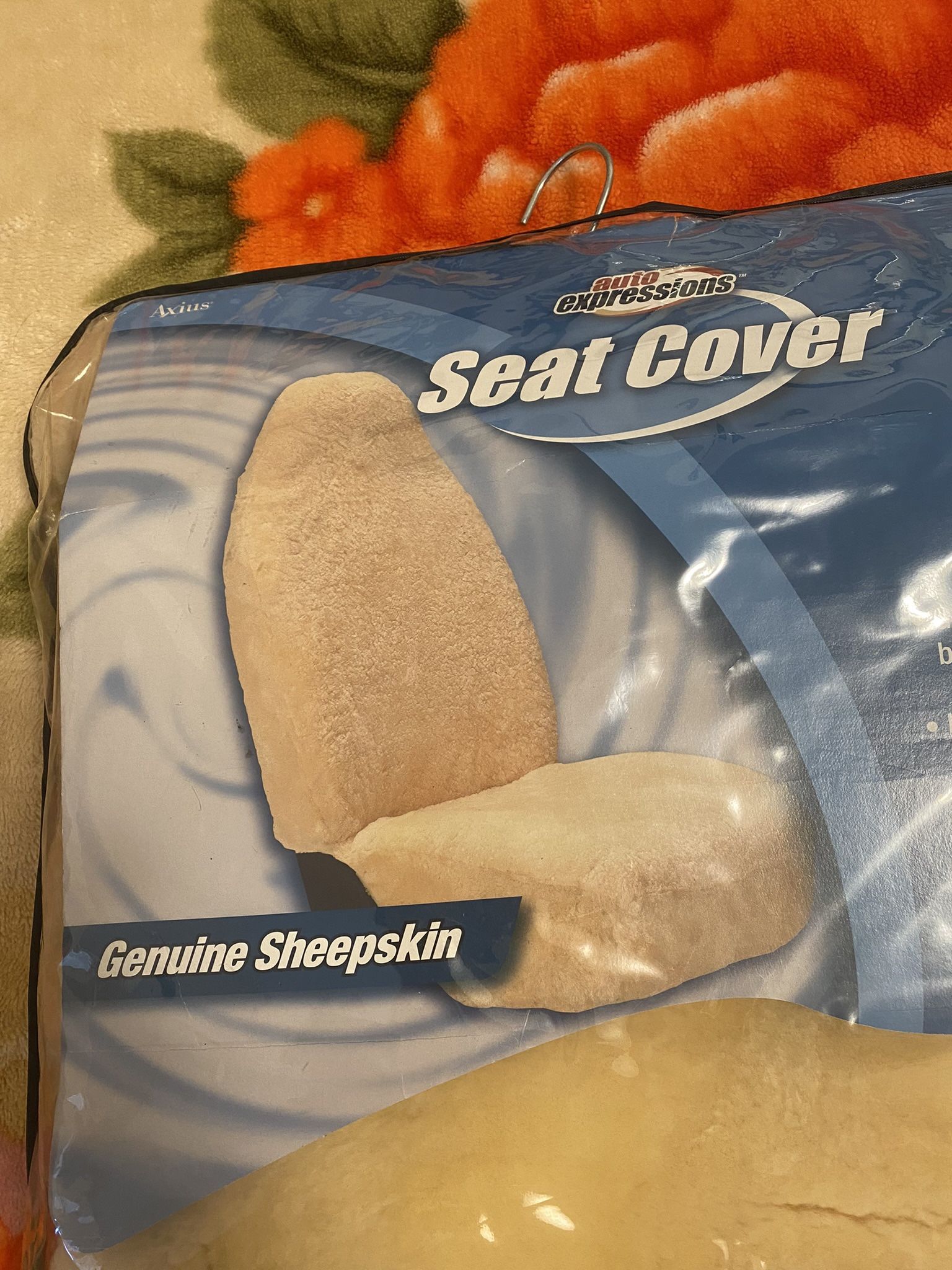 Sheep skin seat/car seat cover never use