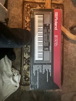 Roland E-X10 Arranger Keyboard