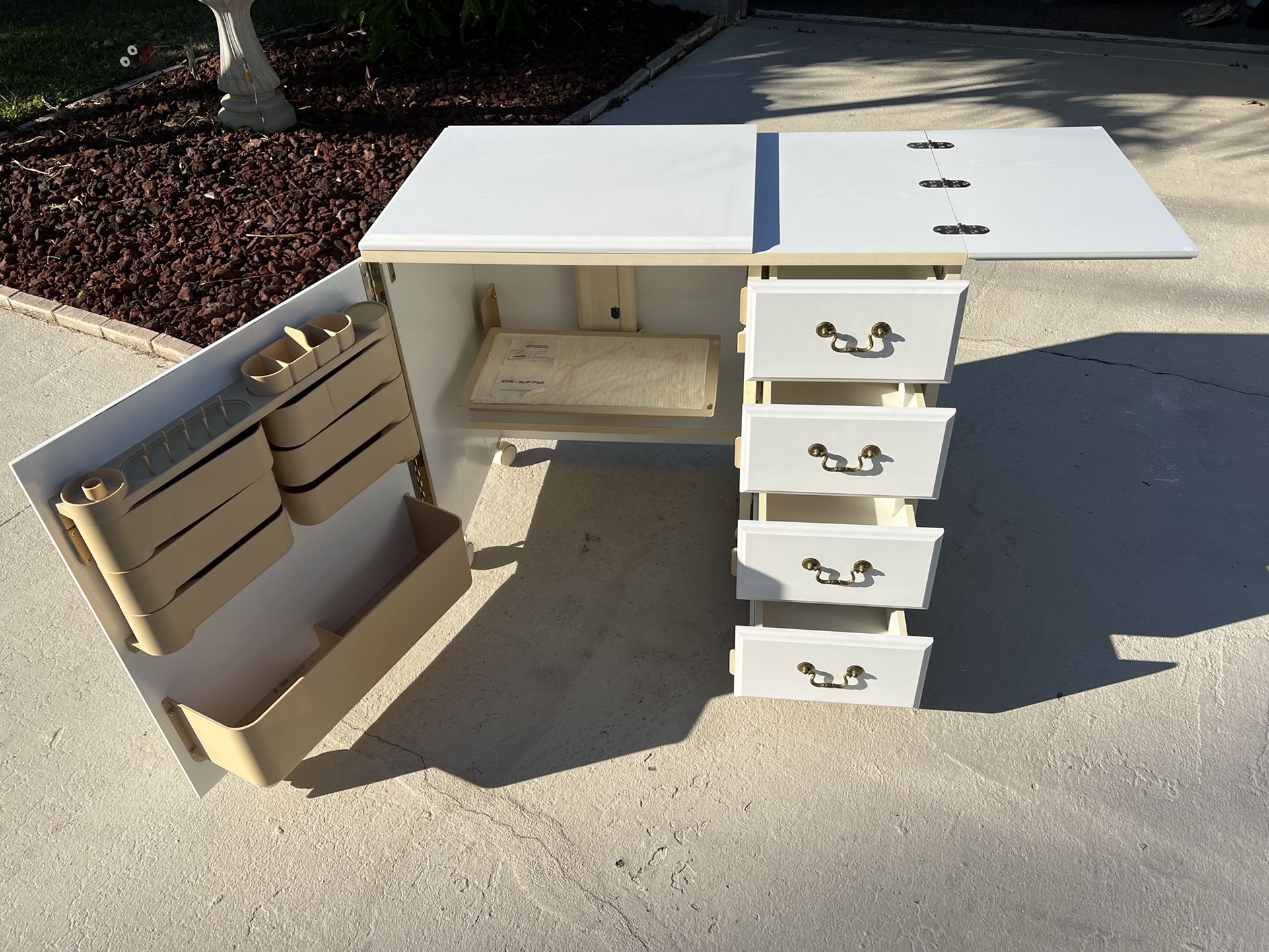 Horn 2156 Sewing Cabinet