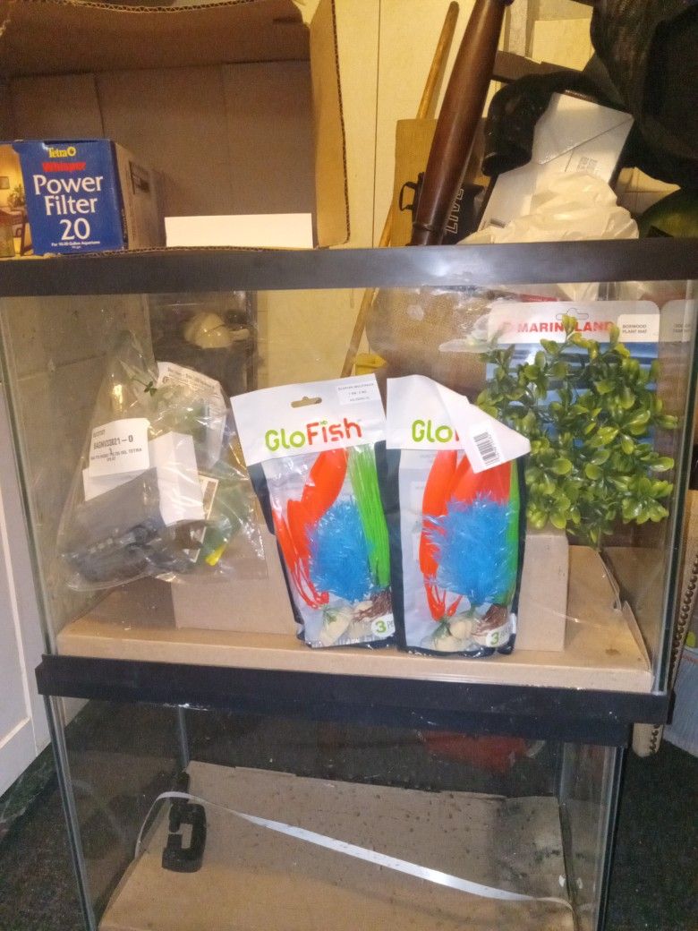 Brand New 20 Gallon Fish Tank W/ Accessories
