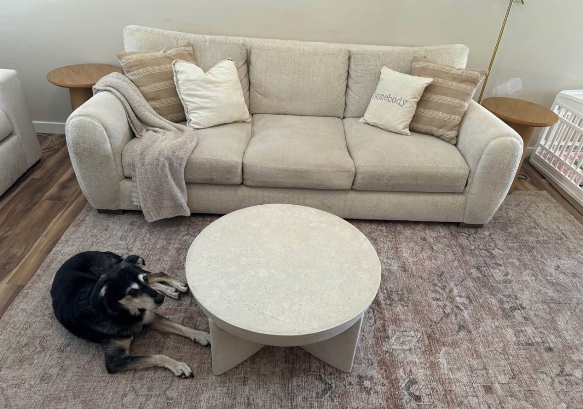 Boucle Couch