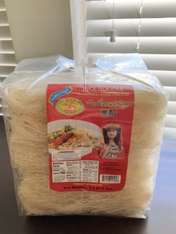 Rice Noodles Family Pack 2.2 lb $6