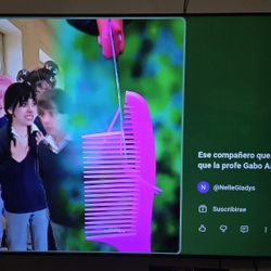 65” Samsung Smart TV 4K UHD – Excellent Condition