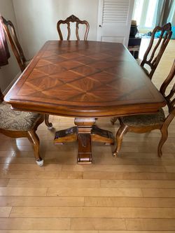 Dining room table