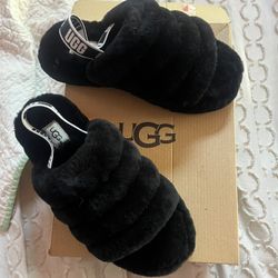 UGG slippers 