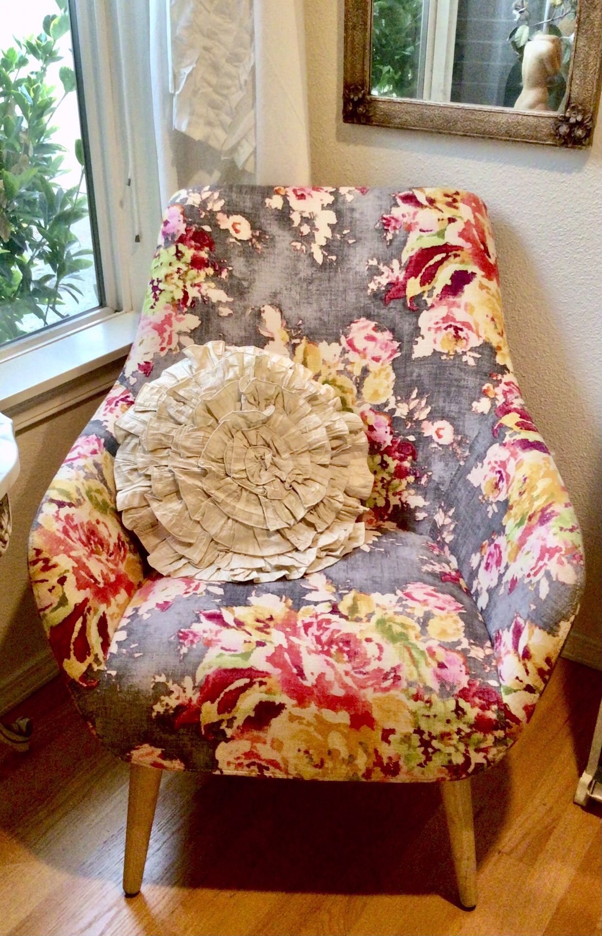 Lamy Floral Chintz Dowel Lounge Arm Chair By B &T Designs