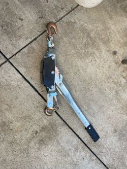 Cable puller