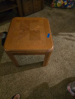 Solid oak and oak veneer square end table