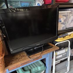 32" TV