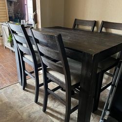 Kitchen Table With 4 Chairs And Bench (Leaf Included)