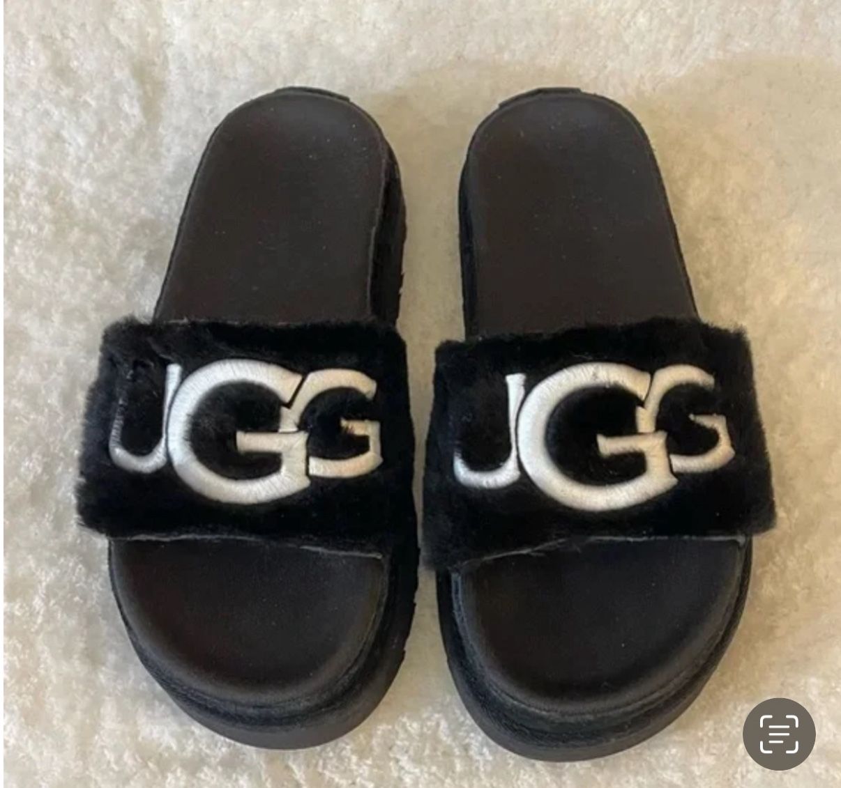 UGG Fur Embroidery Slides Size 7 Woman's New No Box