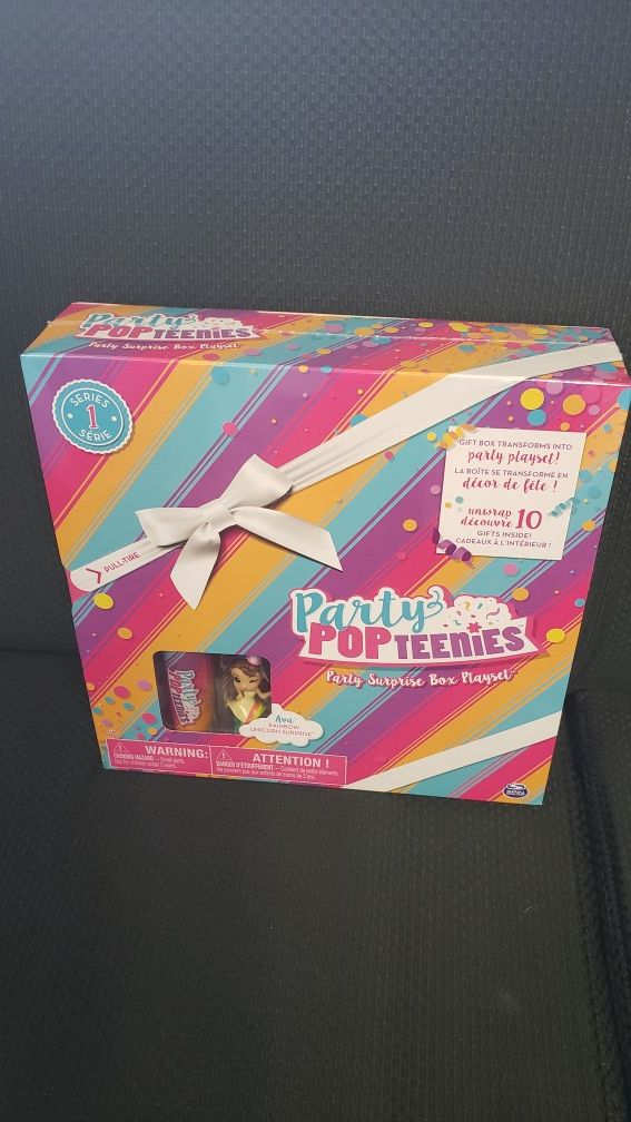Party Popteenies - Rainbow Unicorn Party Surprise Box Playset with Confetti, Exclusive Collectible Mini Doll Playset