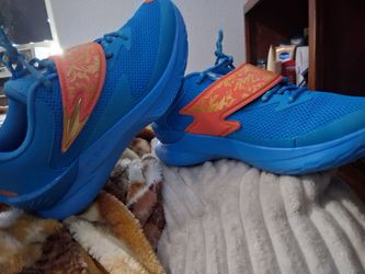 Under Armour Size 9 Shoes
